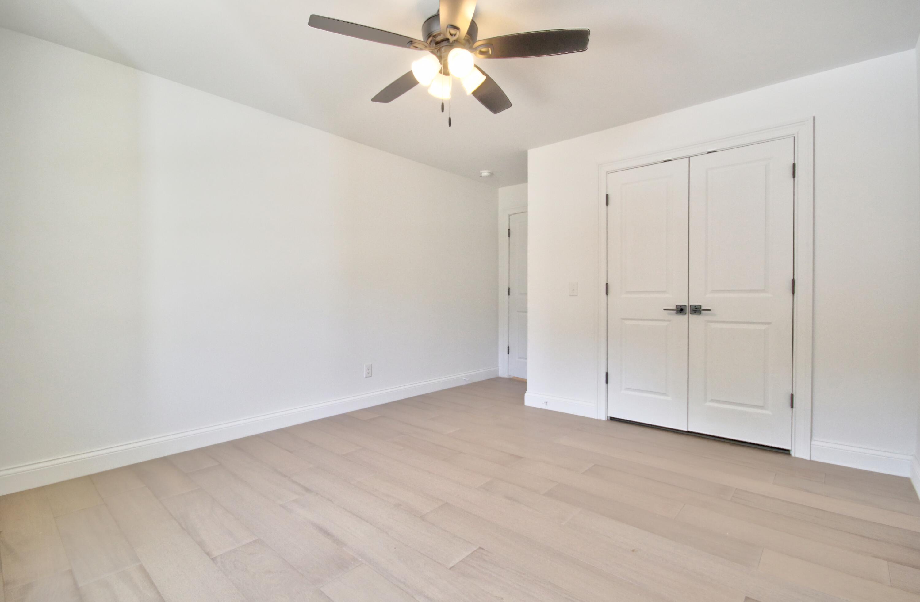 327 Madison Circle Property Photo 16