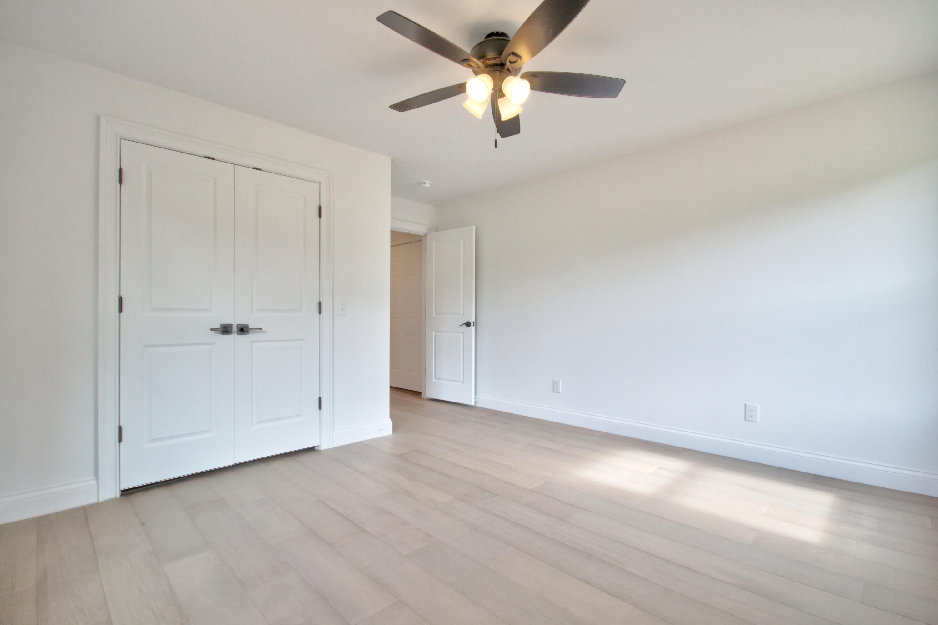 327 Madison Circle Property Photo 18