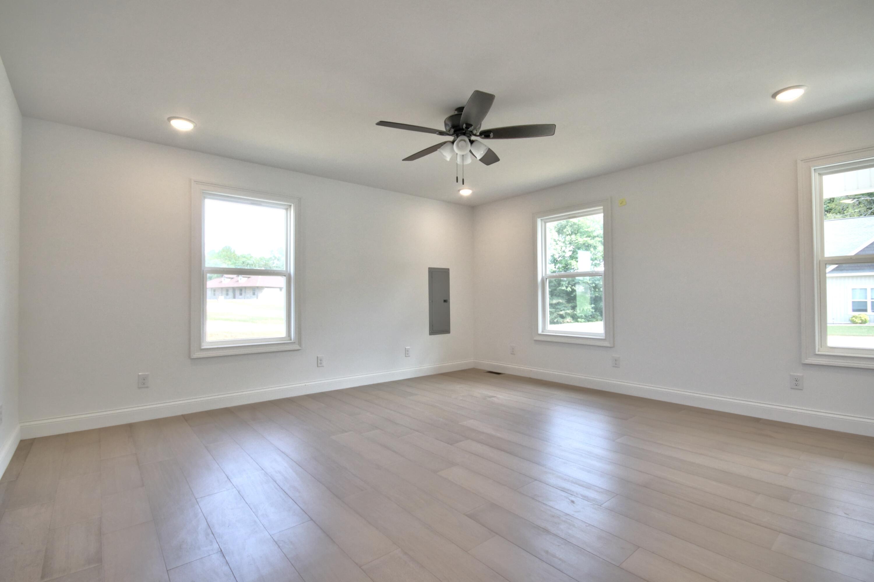 327 Madison Circle Property Photo 21