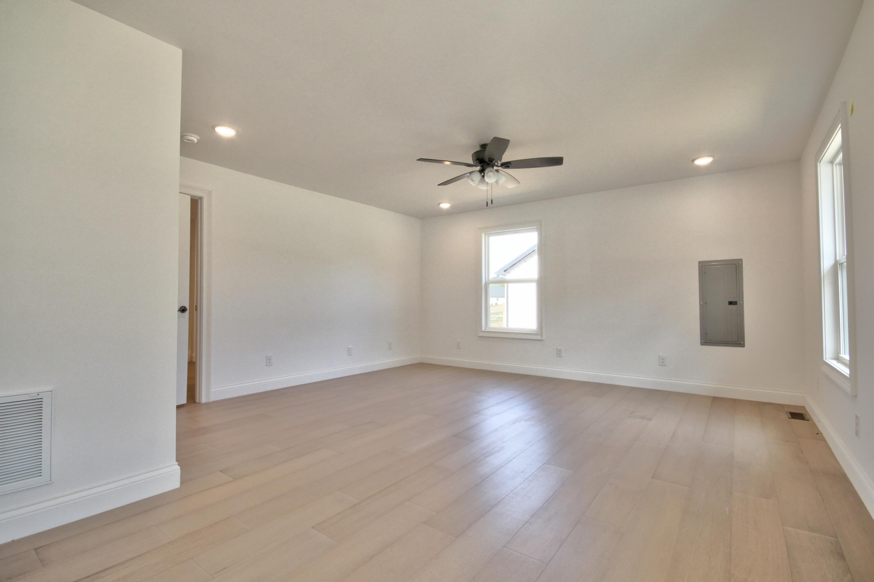 327 Madison Circle Property Photo 23