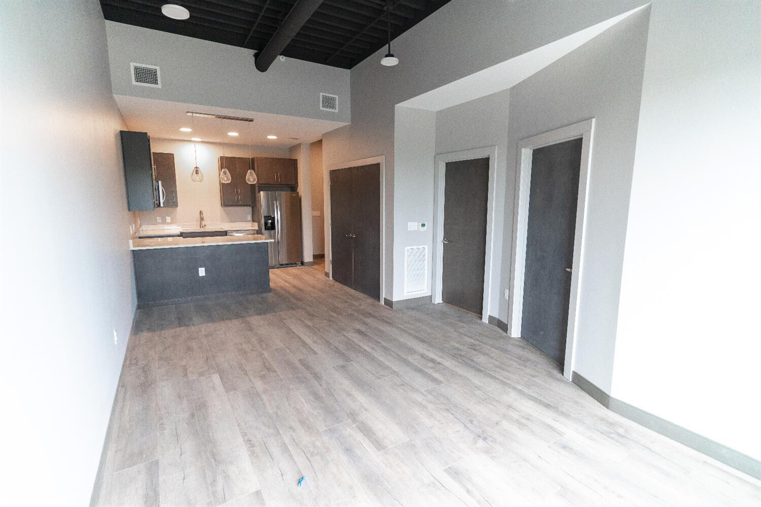 576 E Third 313 Property Photo 8
