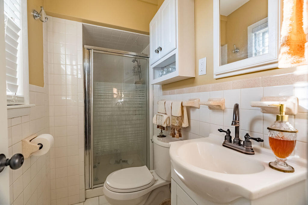 411 Hershey Drive Property Photo 18