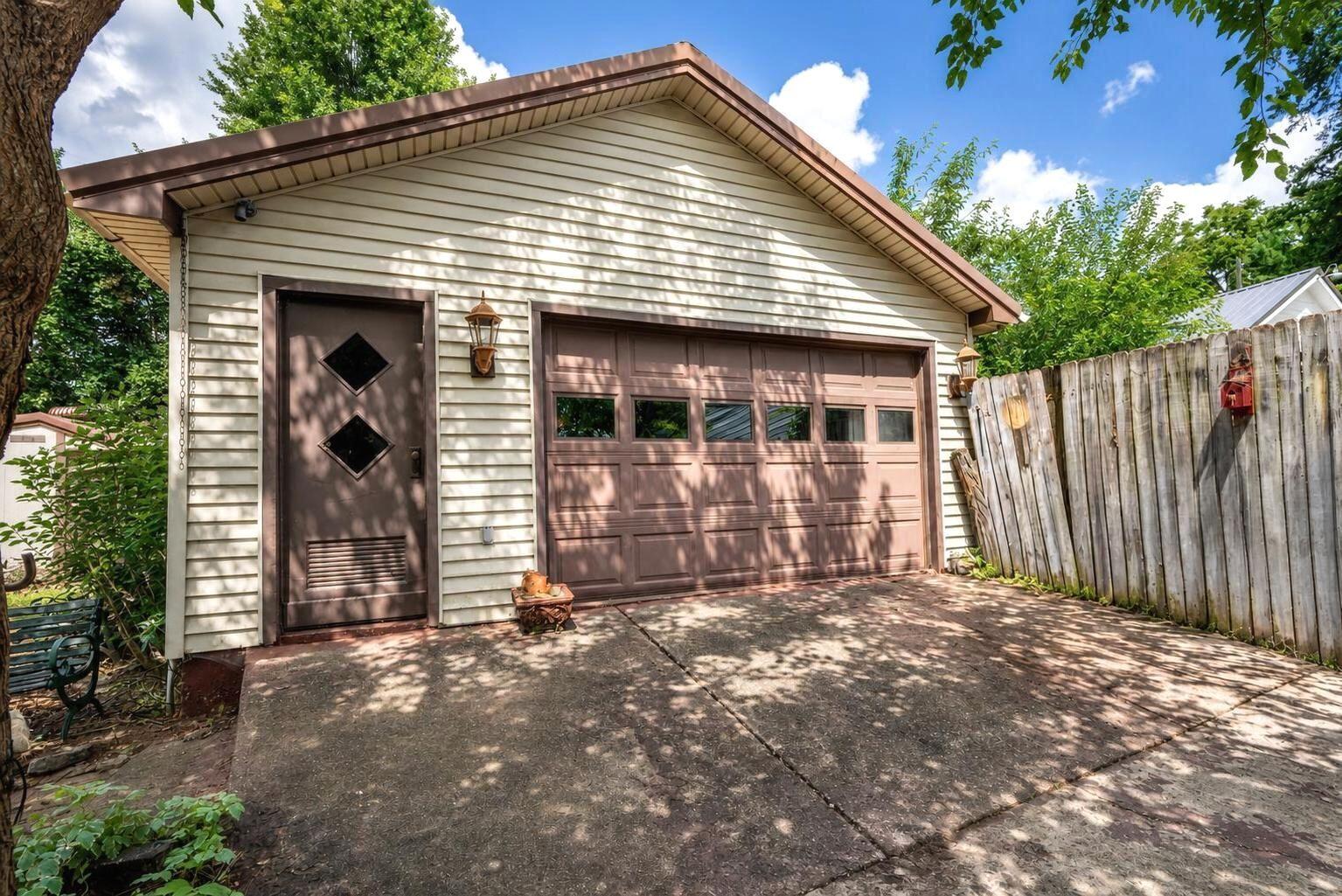64 Horseshoe Drive Property Photo 4