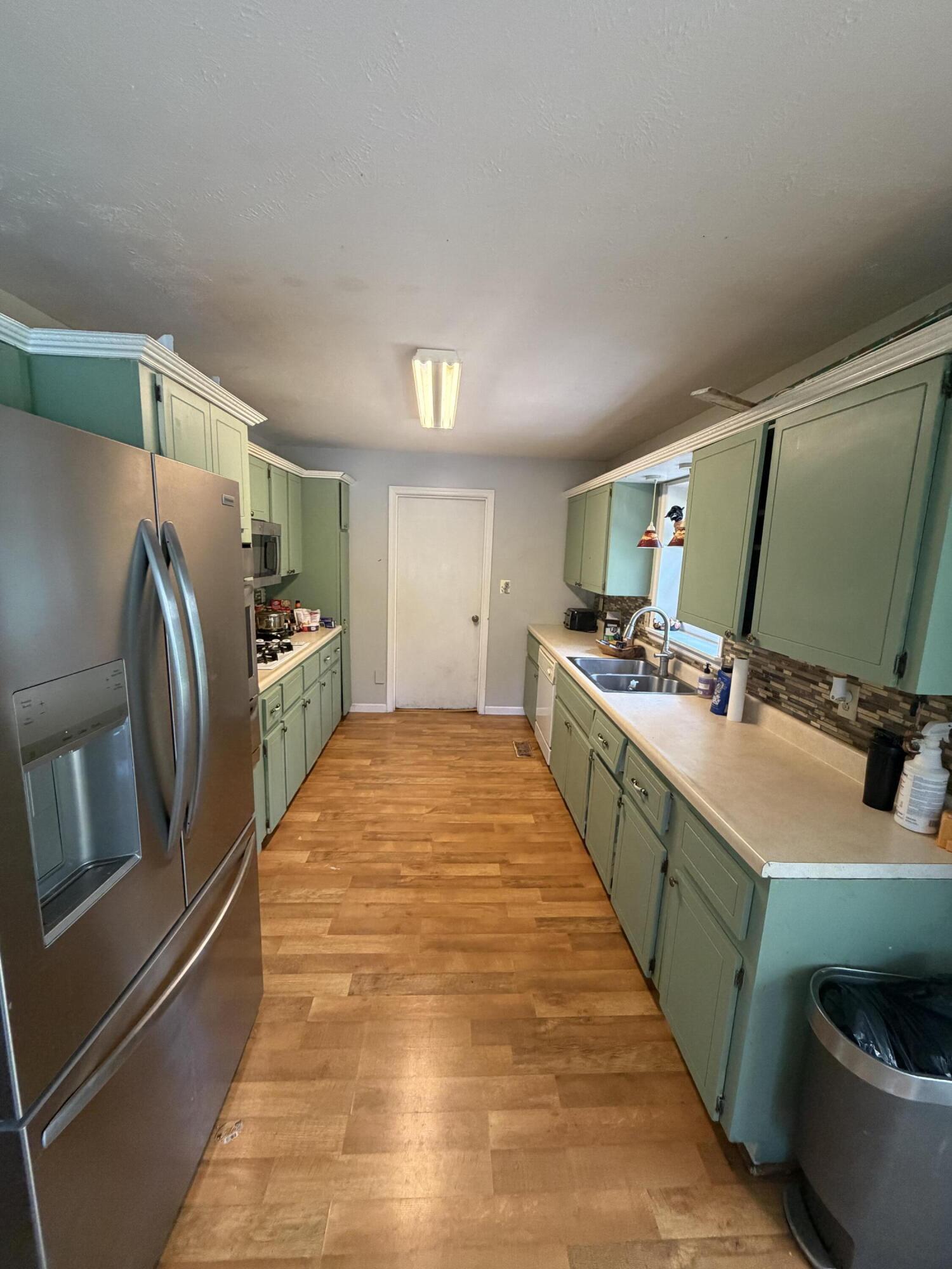 1446 Ky-440 Property Photo 3
