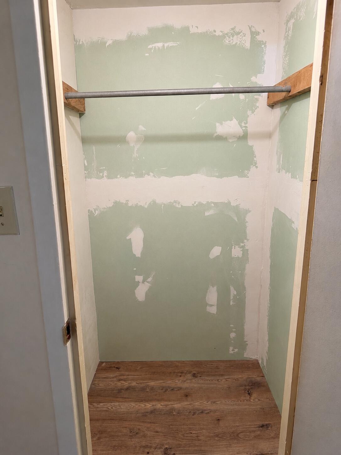 1112 E Rice Lane Property Photo 11
