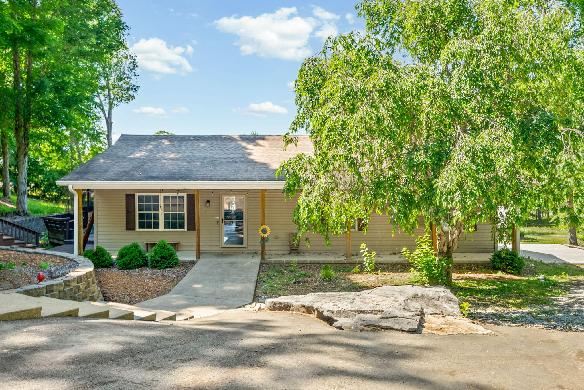 384 Ferrell Circle Property Photo 3