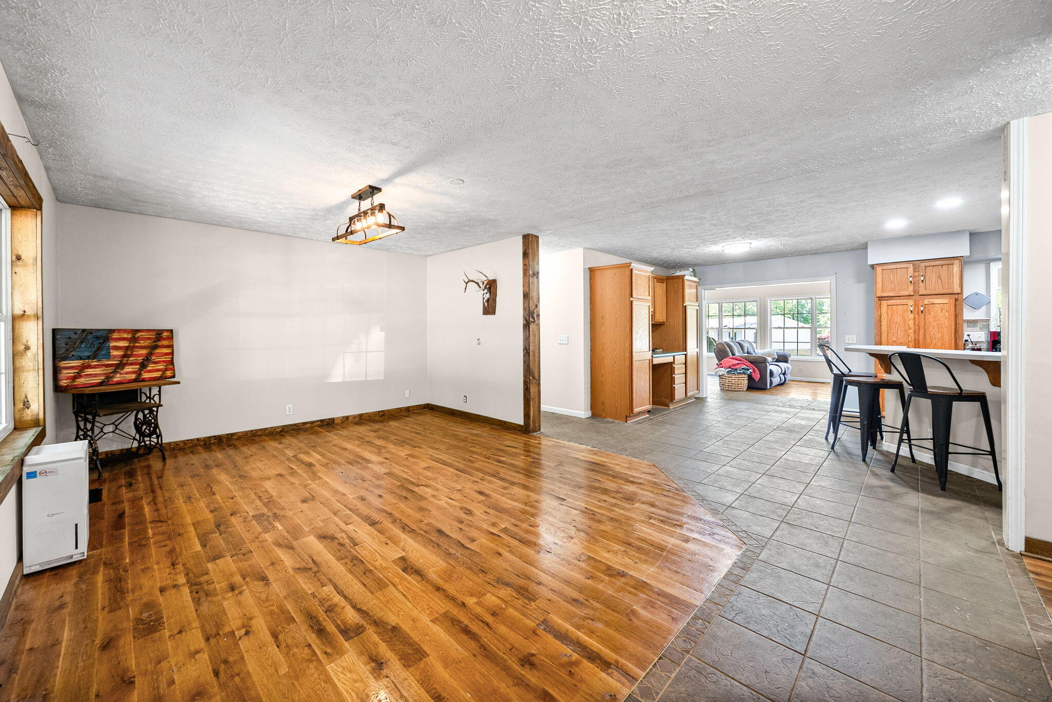 384 Ferrell Circle Property Photo 5