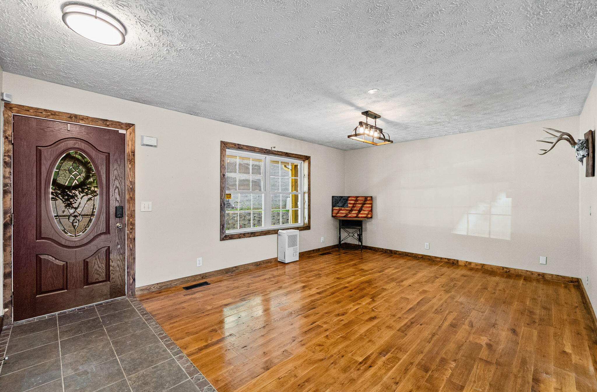 384 Ferrell Circle Property Photo 6