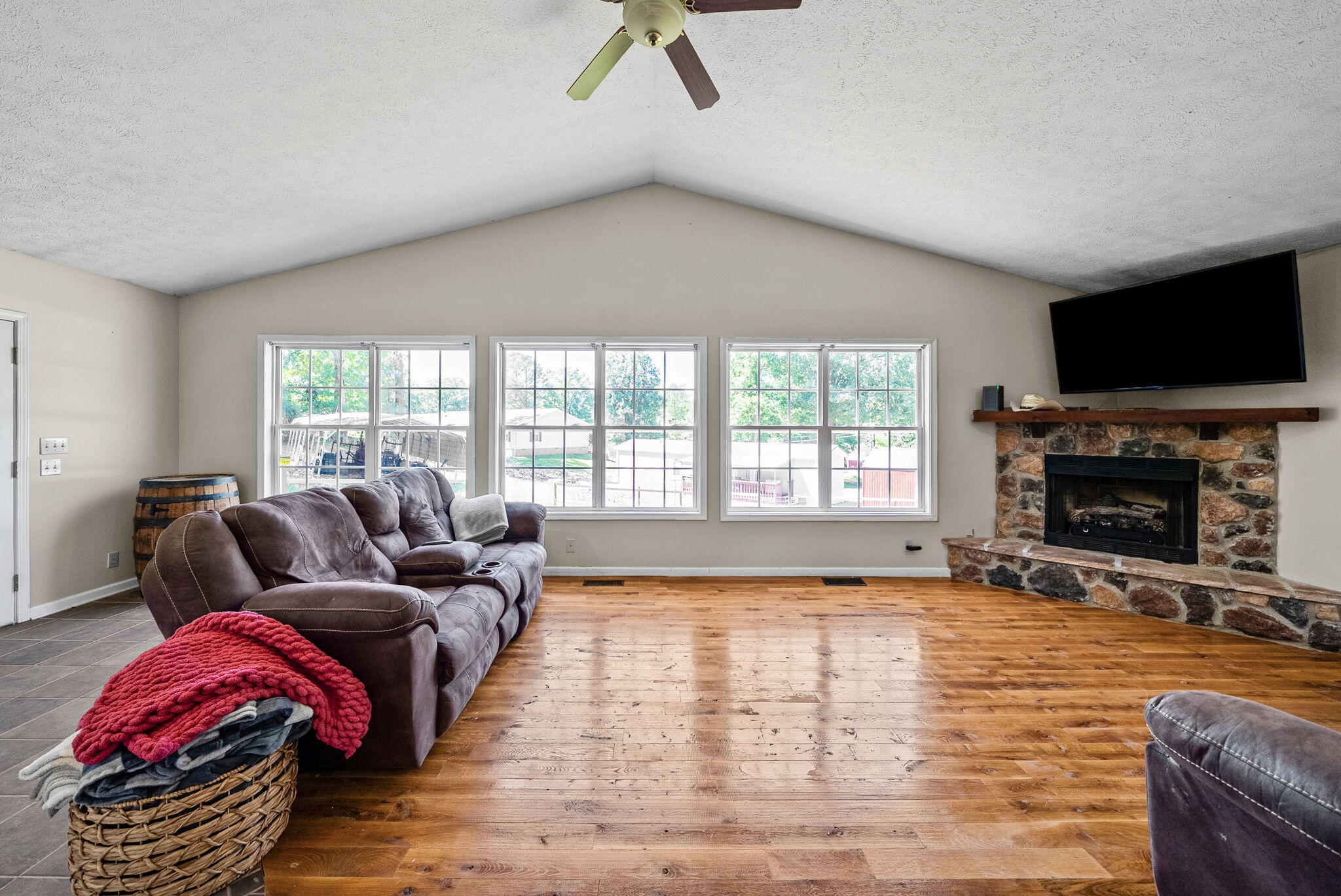 384 Ferrell Circle Property Photo 14