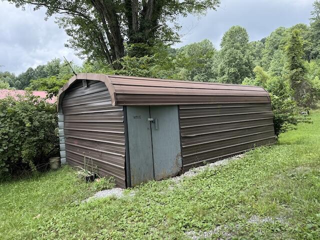 10705 Forkland Road Property Photo 2