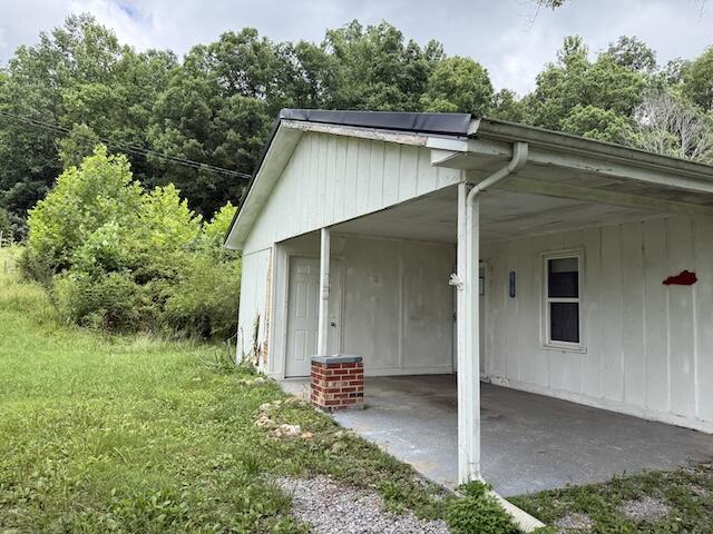 10705 Forkland Road Property Photo 3