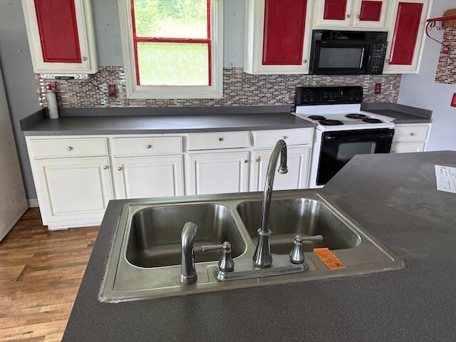 10705 Forkland Road Property Photo 7