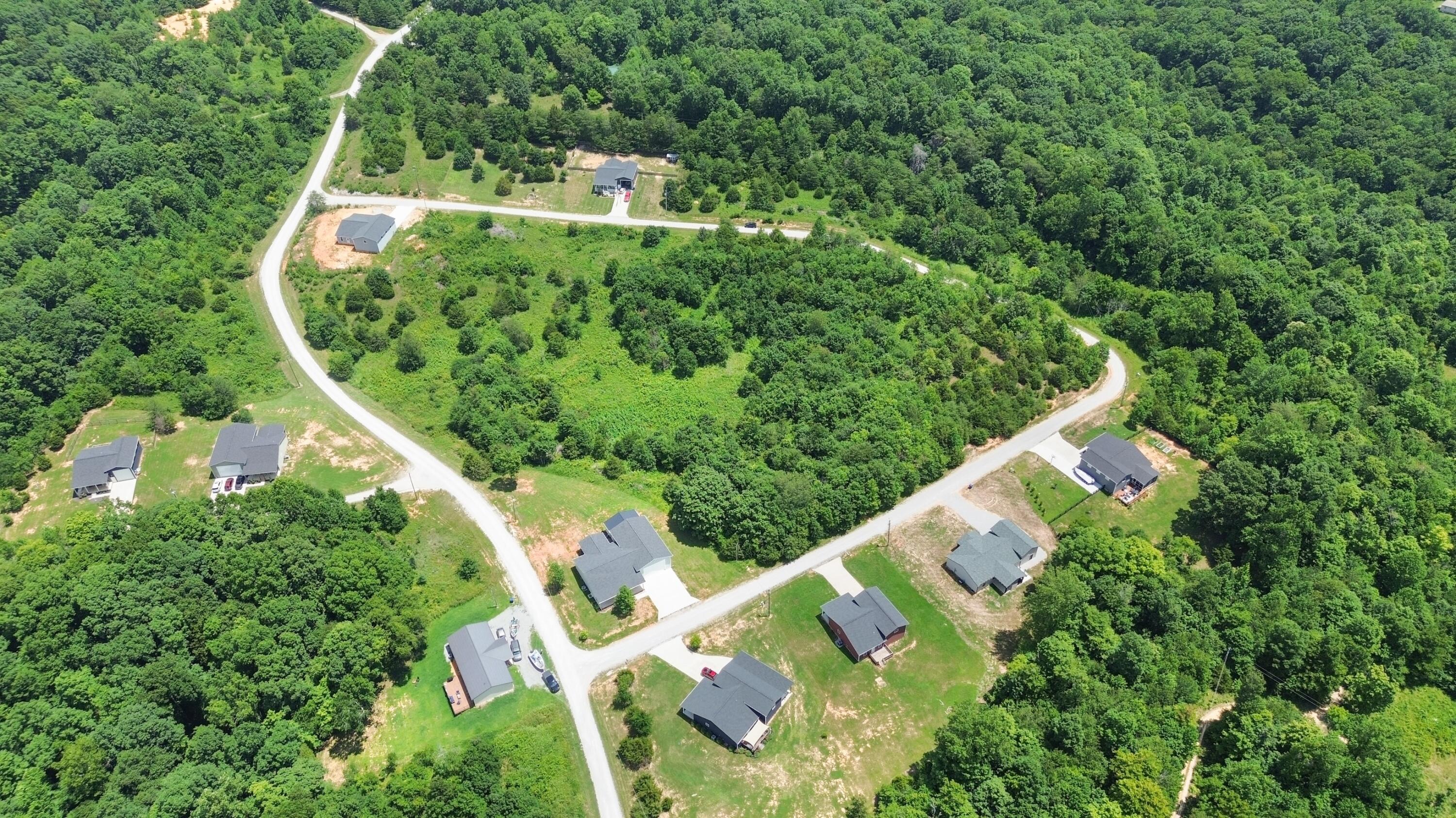 120 Kelly Circle Property Photo 6