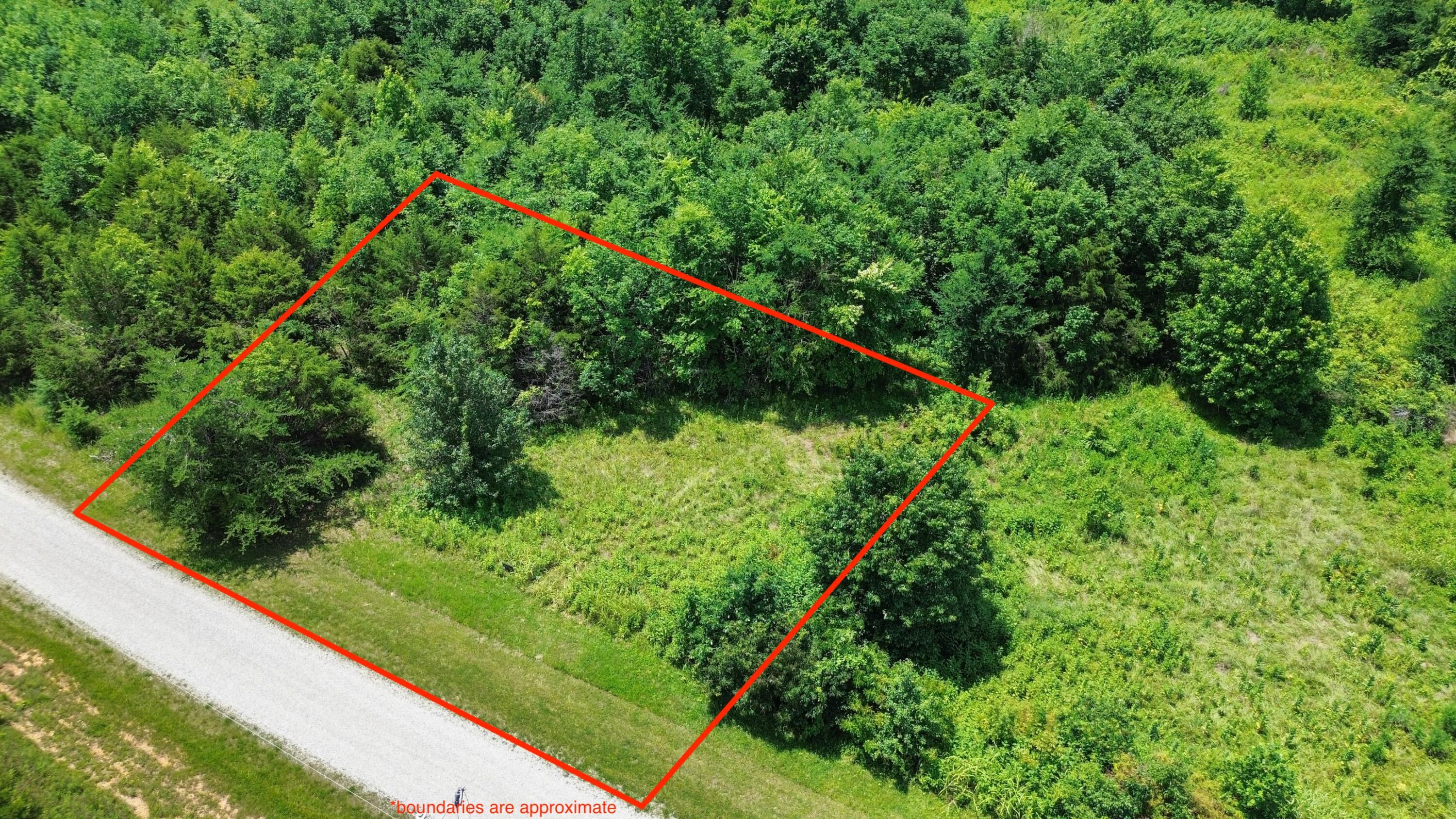 121 Kelly Circle Property Photo 1