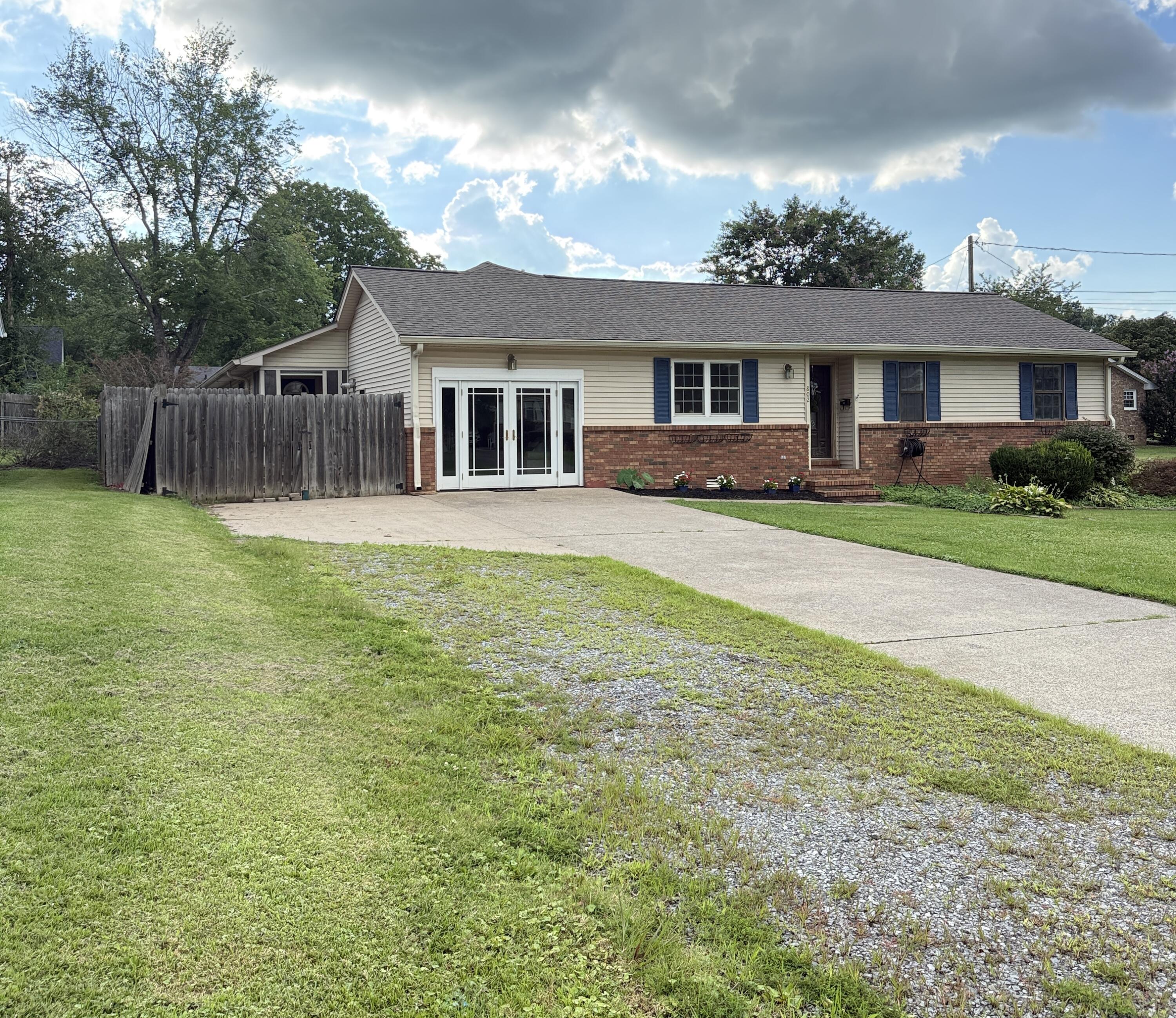 802 Broad Street Property Photo 1