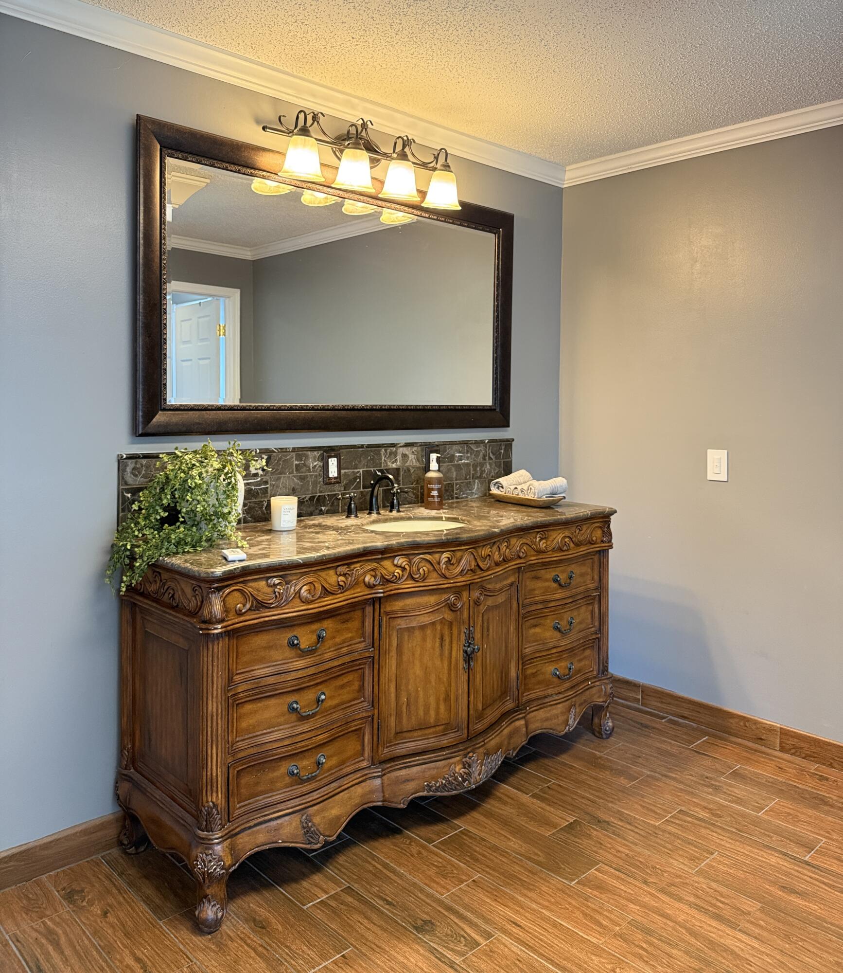802 Broad Street Property Photo 18
