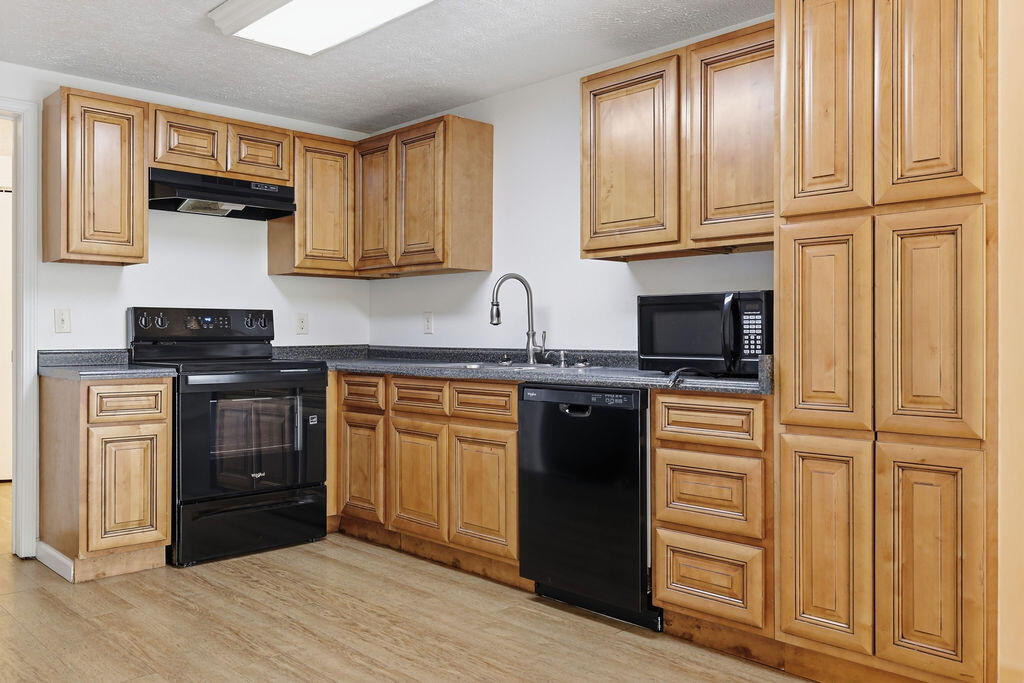 1326 Diuguid Drive Property Photo 11