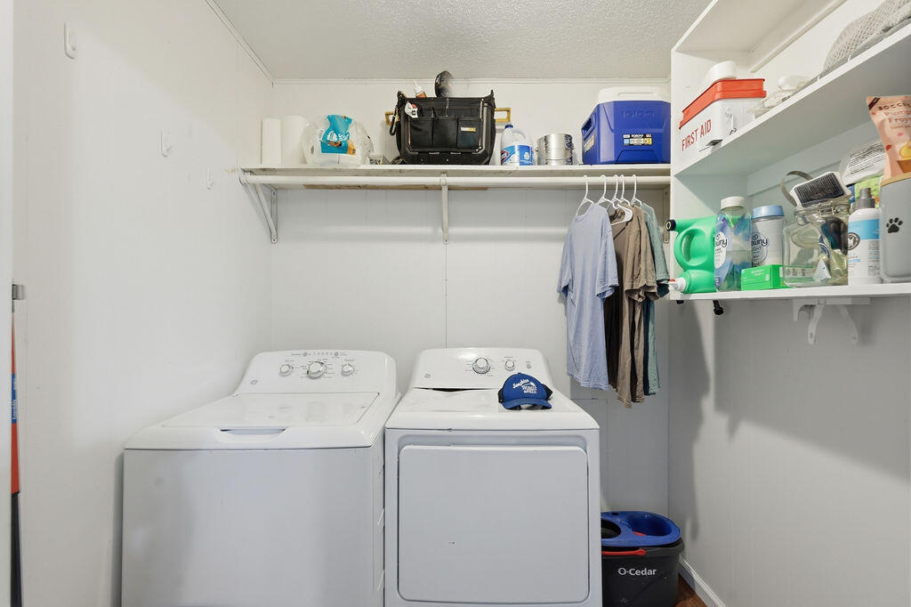 1326 Diuguid Drive Property Photo 32