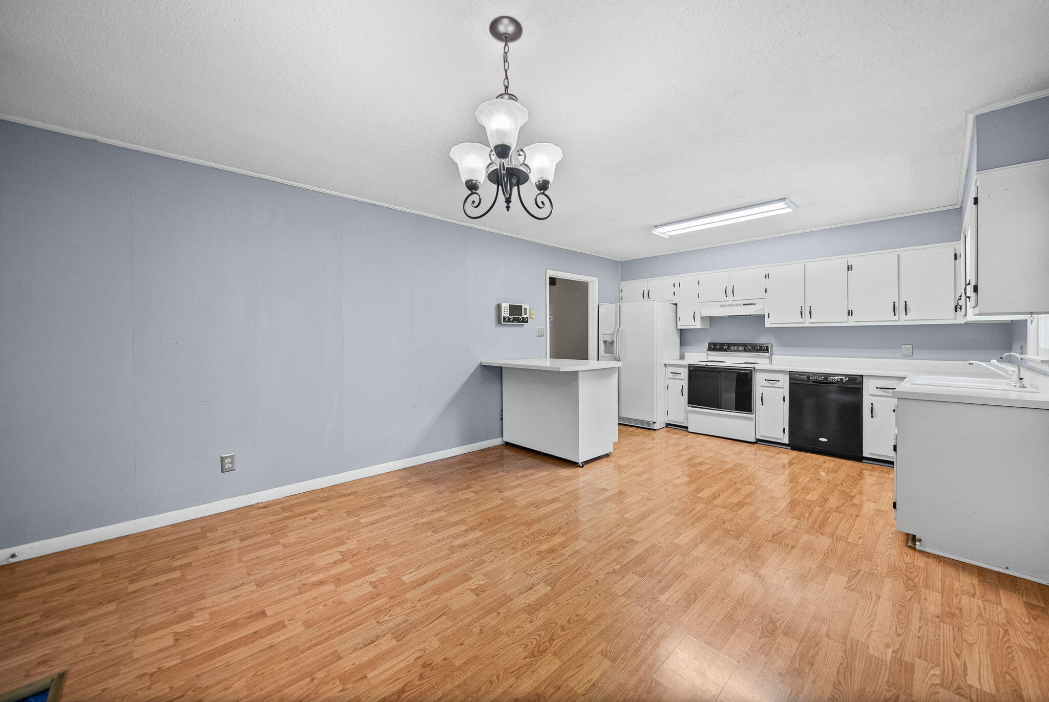 301 Donna Drive Property Photo 9