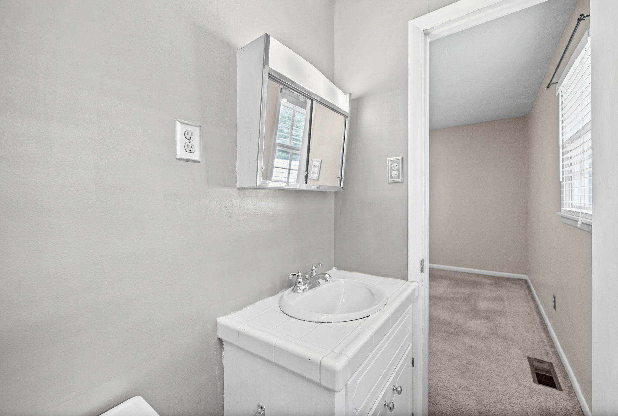 301 Donna Drive Property Photo 18
