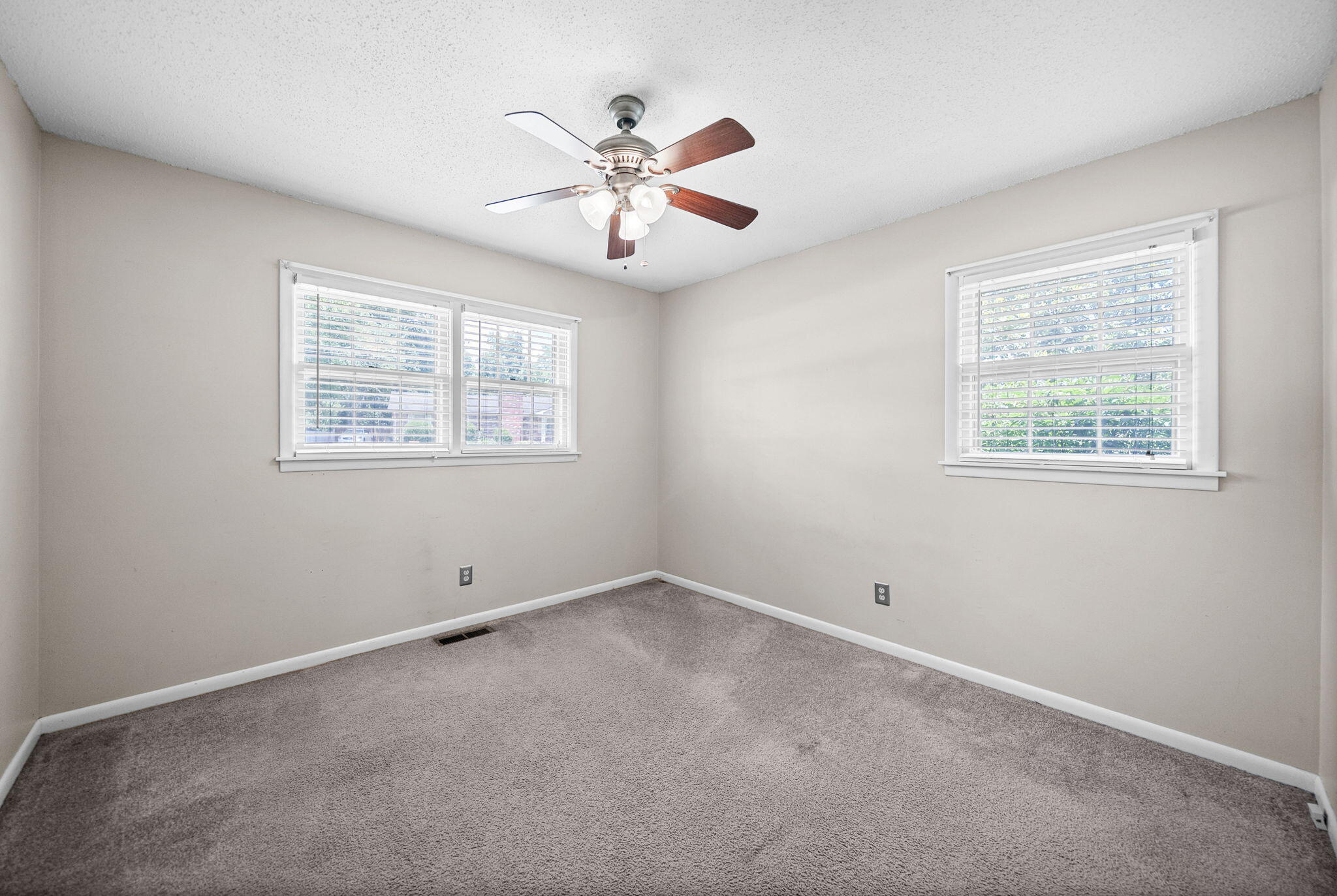 301 Donna Drive Property Photo 19