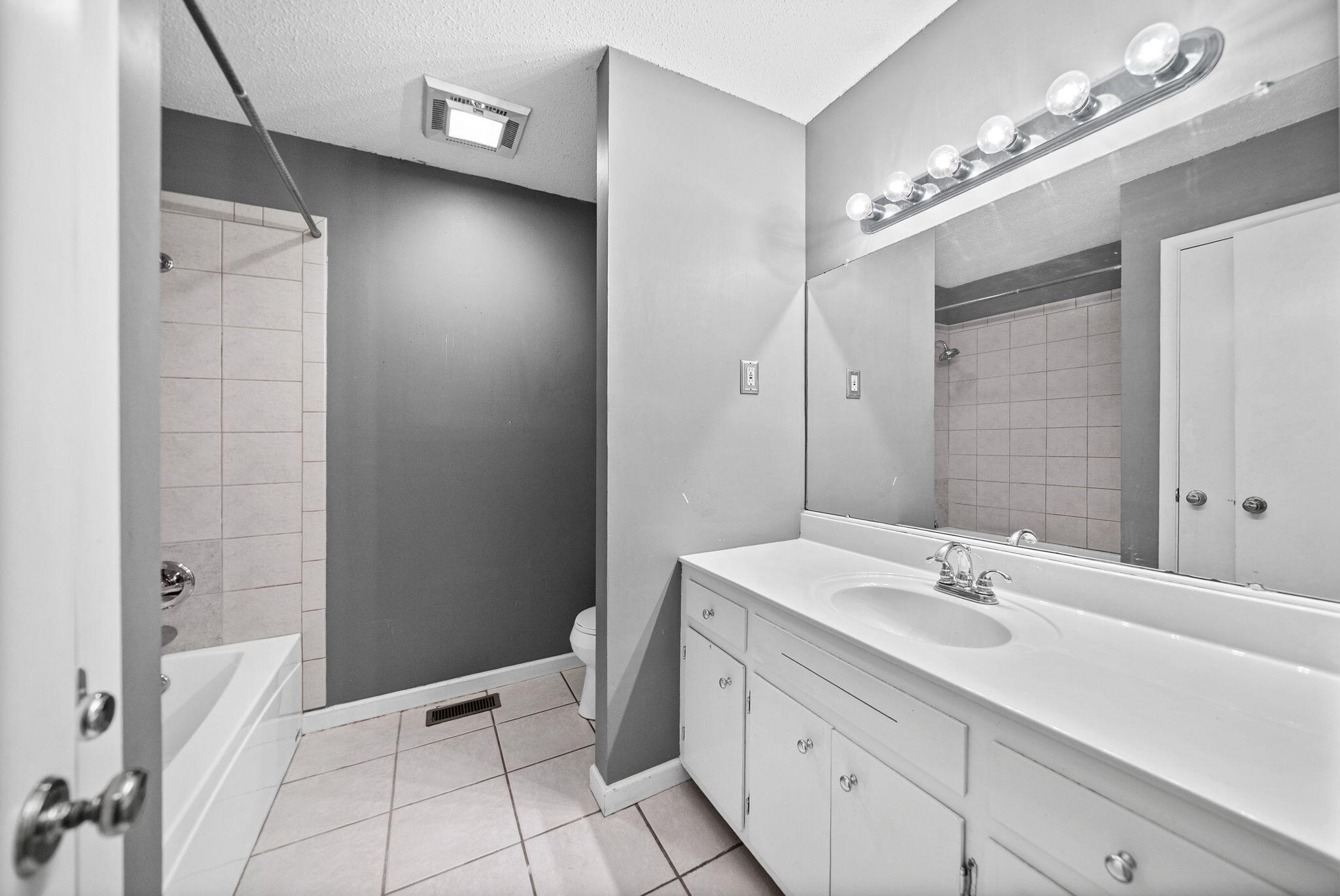 301 Donna Drive Property Photo 21