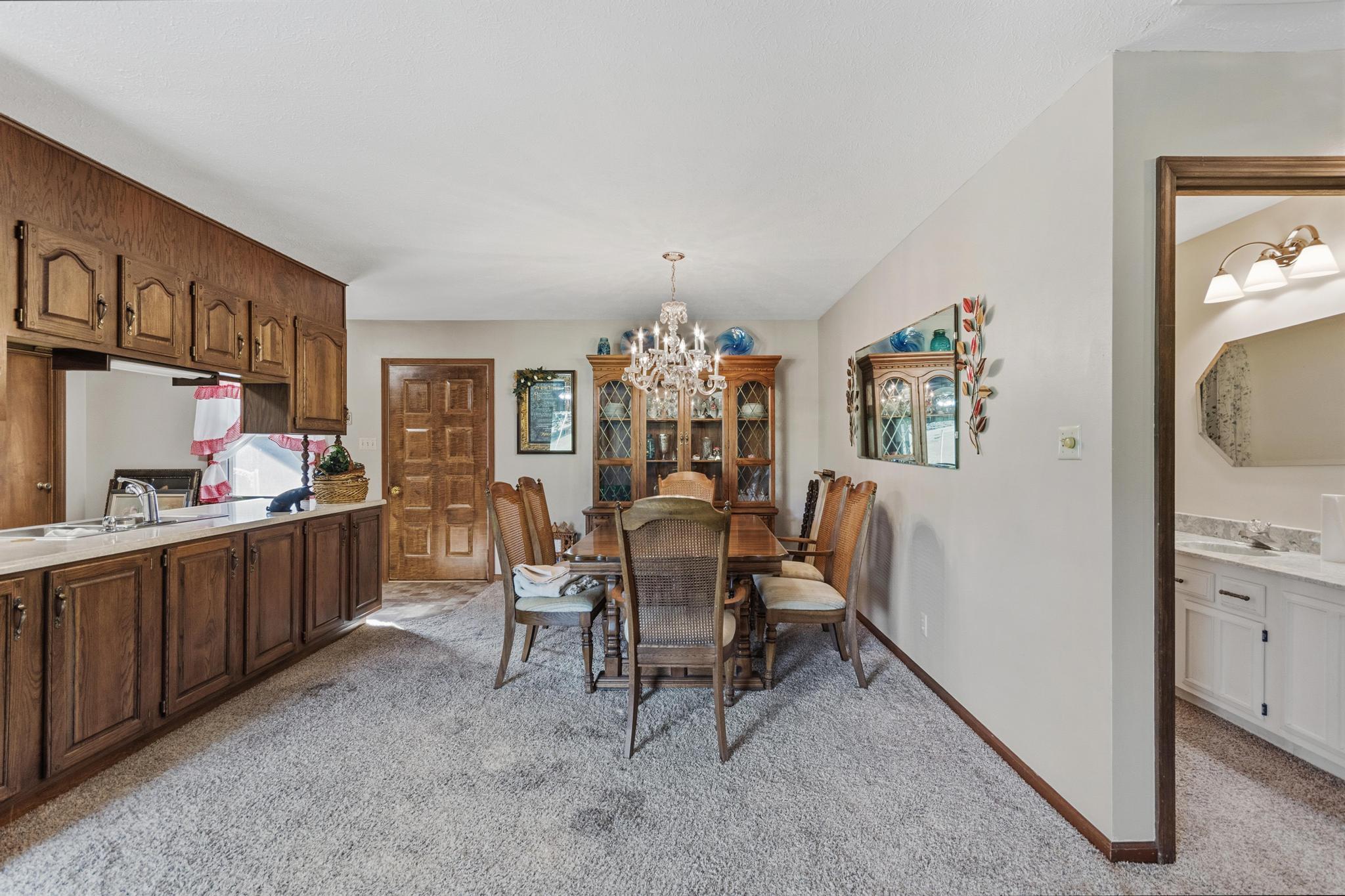 1338 Tiline Road Property Photo 9