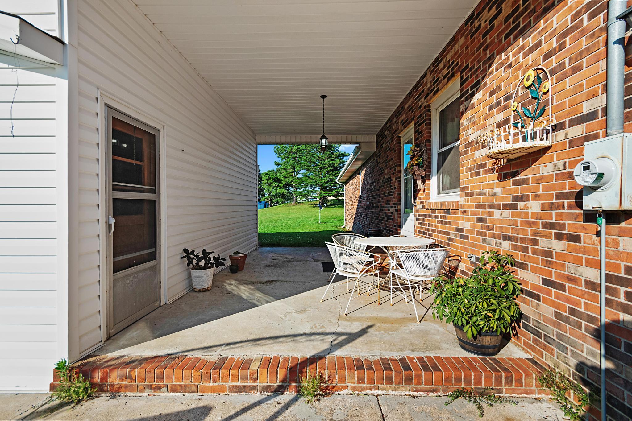1338 Tiline Road Property Photo 17