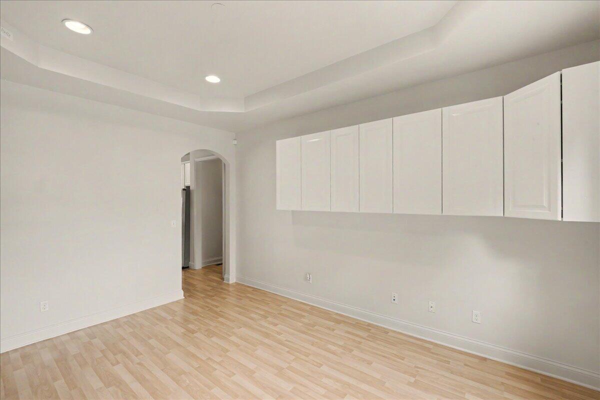 404 Manitoba Lane Property Photo 5