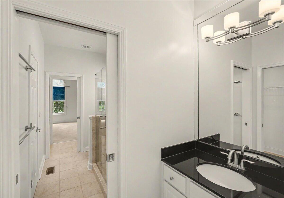 404 Manitoba Lane Property Photo 14