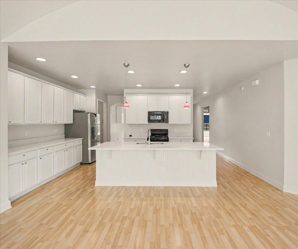 404 Manitoba Lane Property Photo 22
