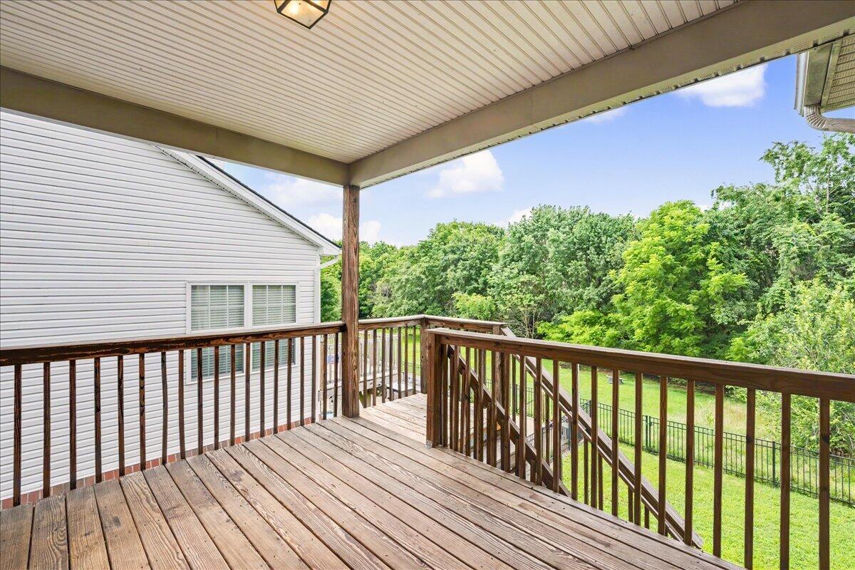 404 Manitoba Lane Property Photo 31
