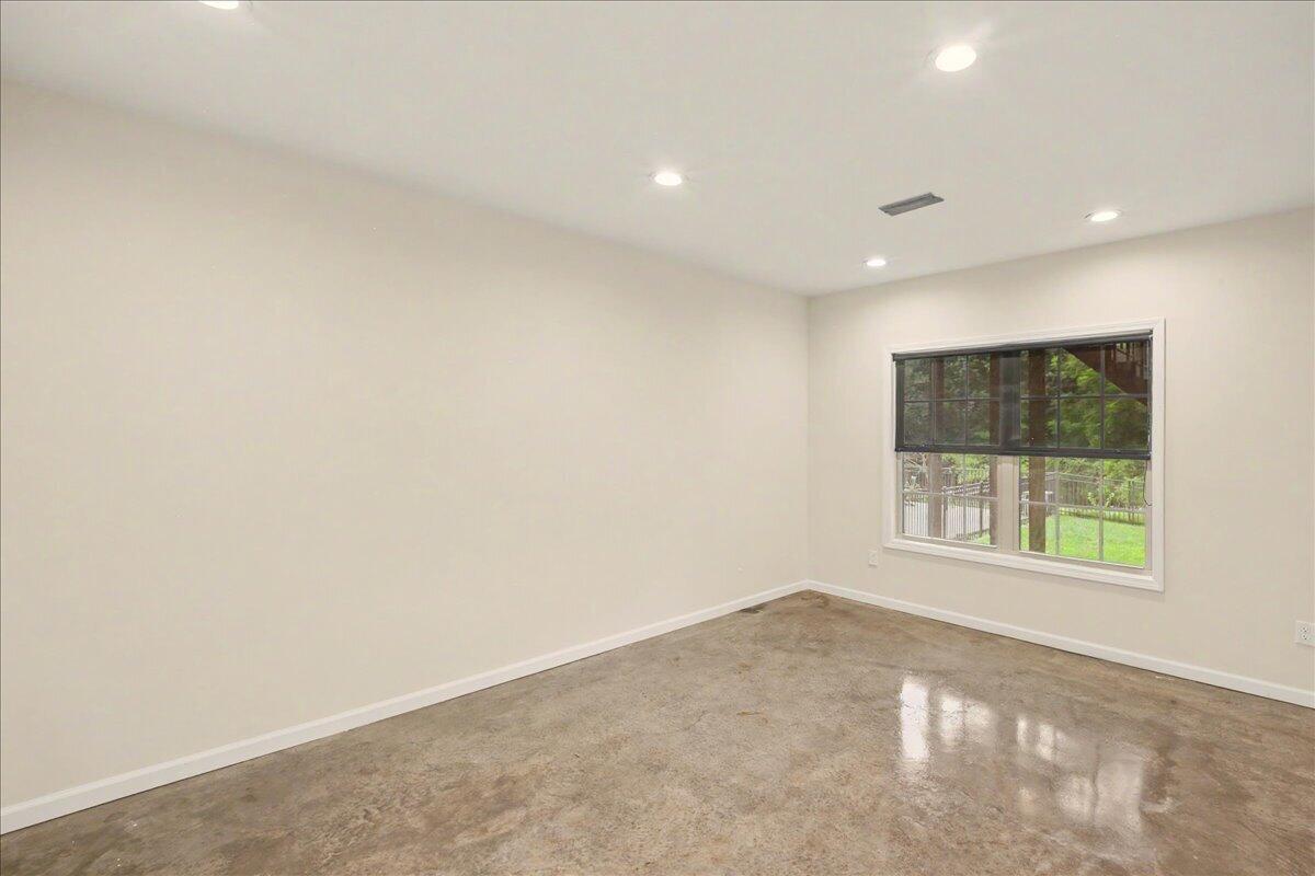 404 Manitoba Lane Property Photo 53