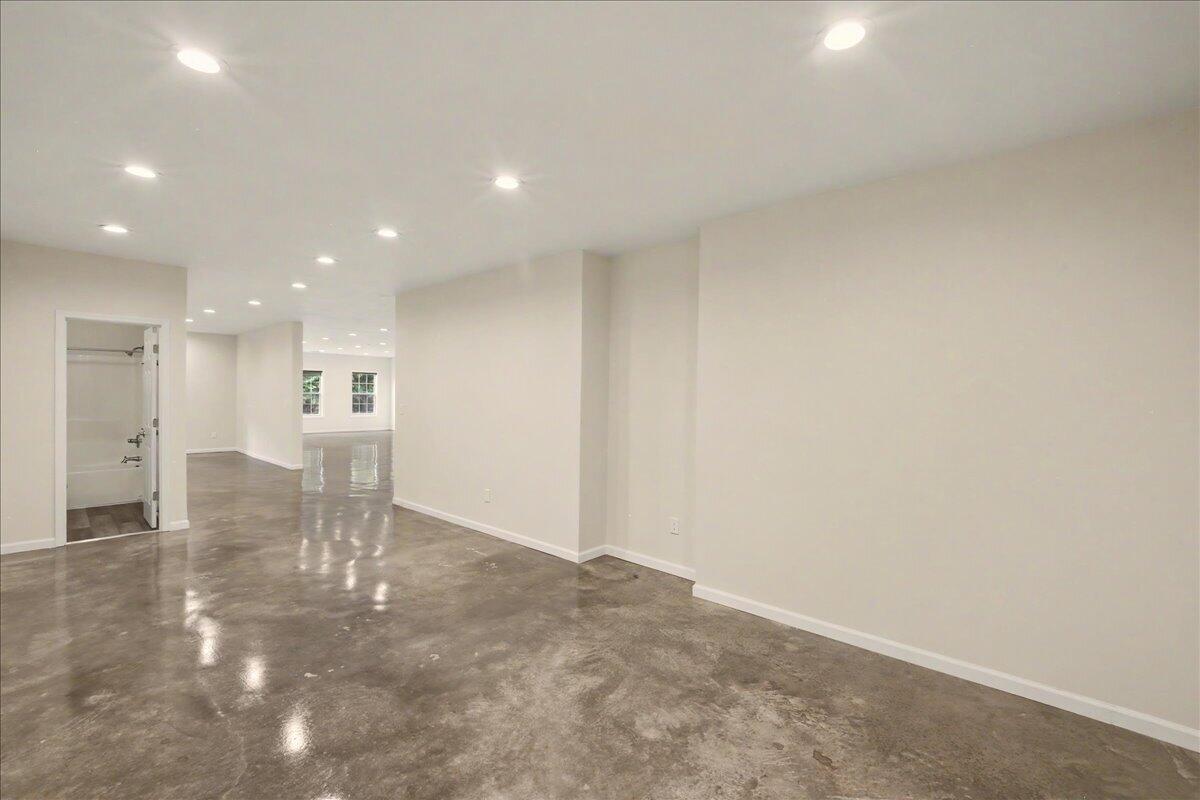 404 Manitoba Lane Property Photo 57