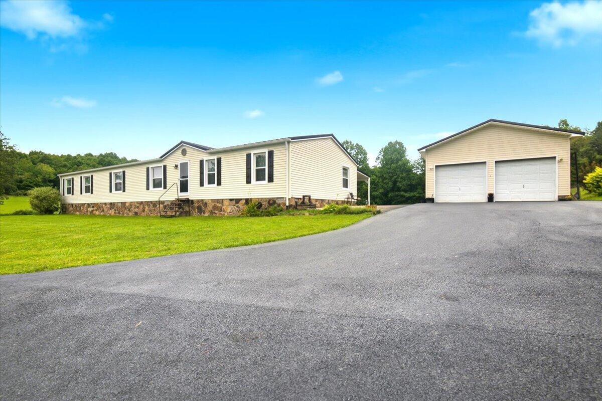 1381 Ingram Road Property Photo 1