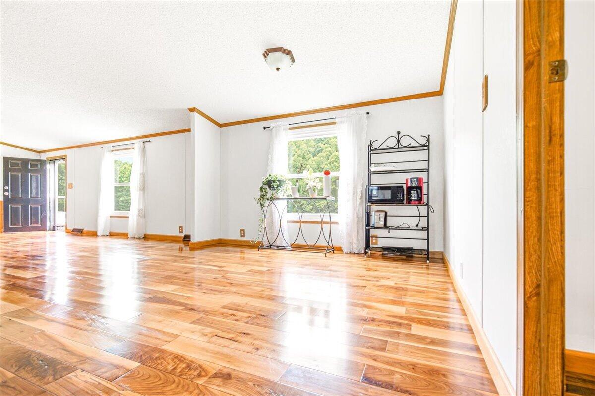 1381 Ingram Road Property Photo 9
