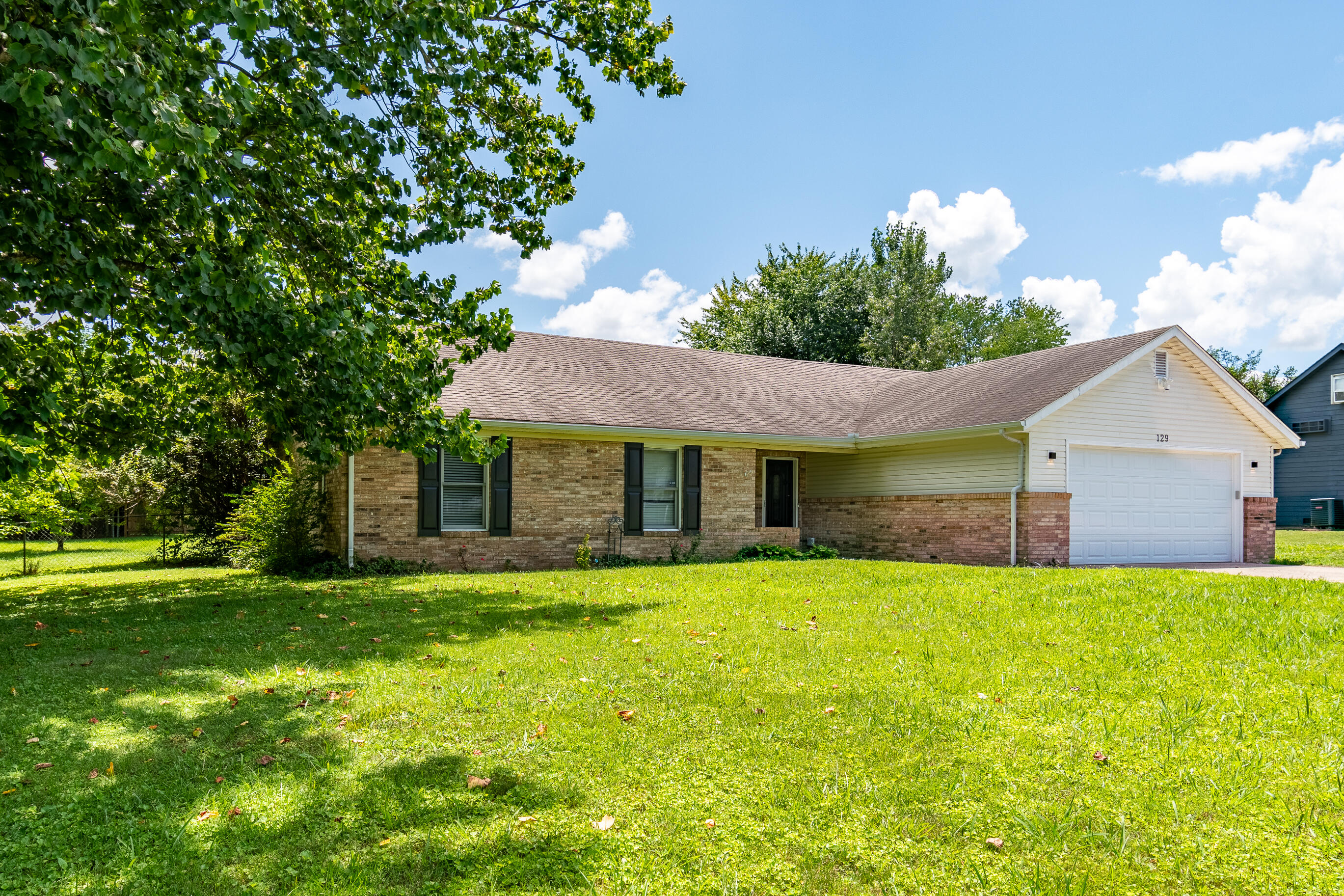 129 Ferry Road Property Photo 4