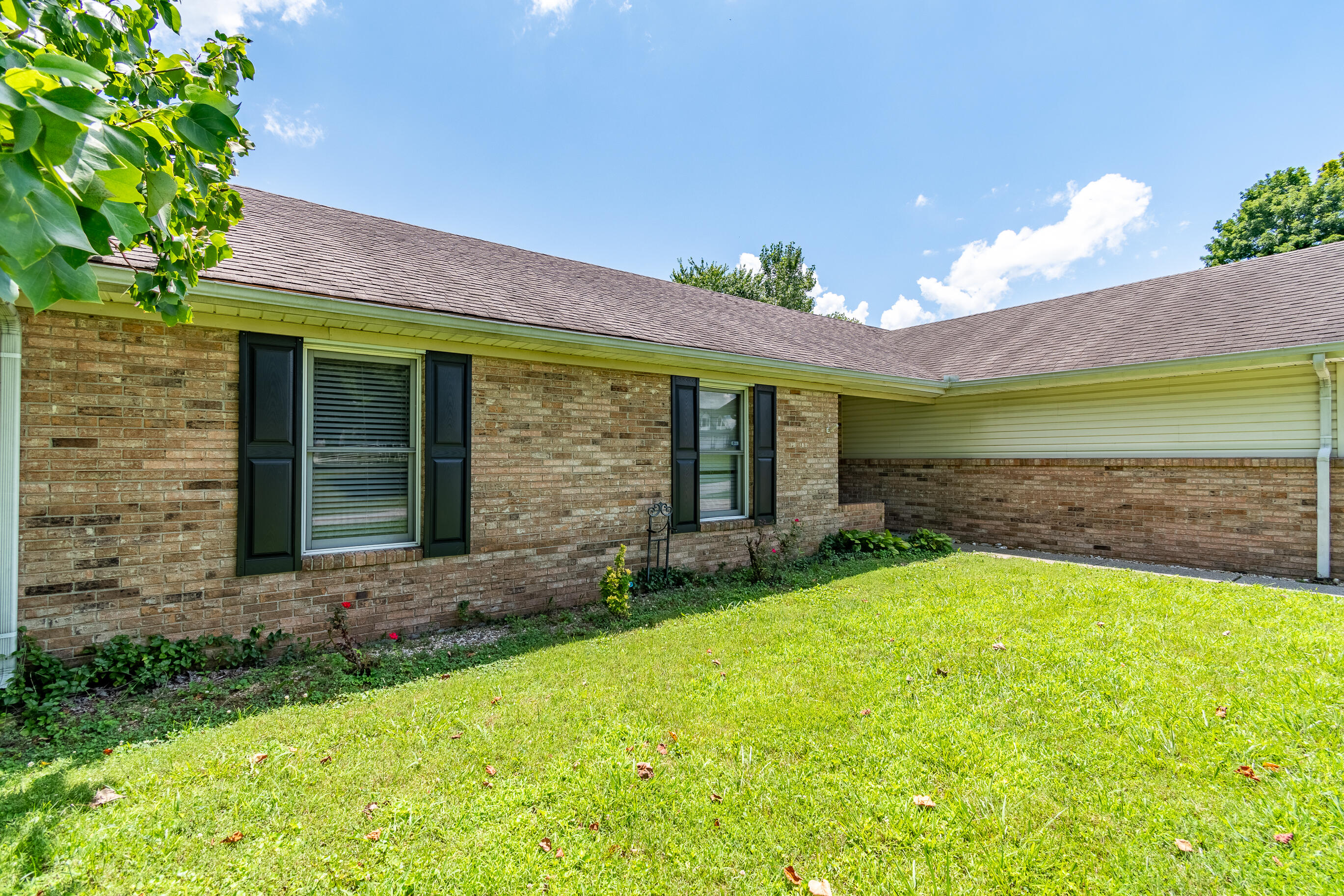 129 Ferry Road Property Photo 6