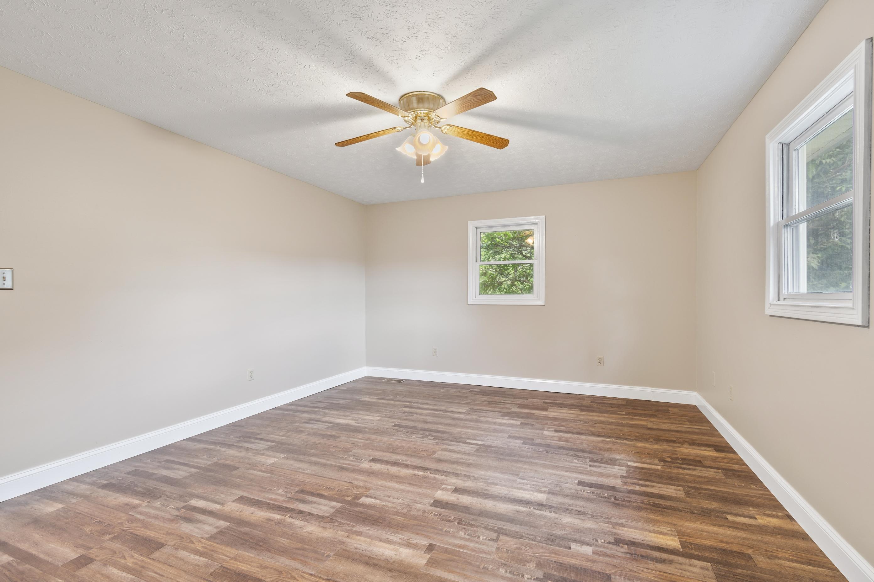129 Ferry Road Property Photo 33