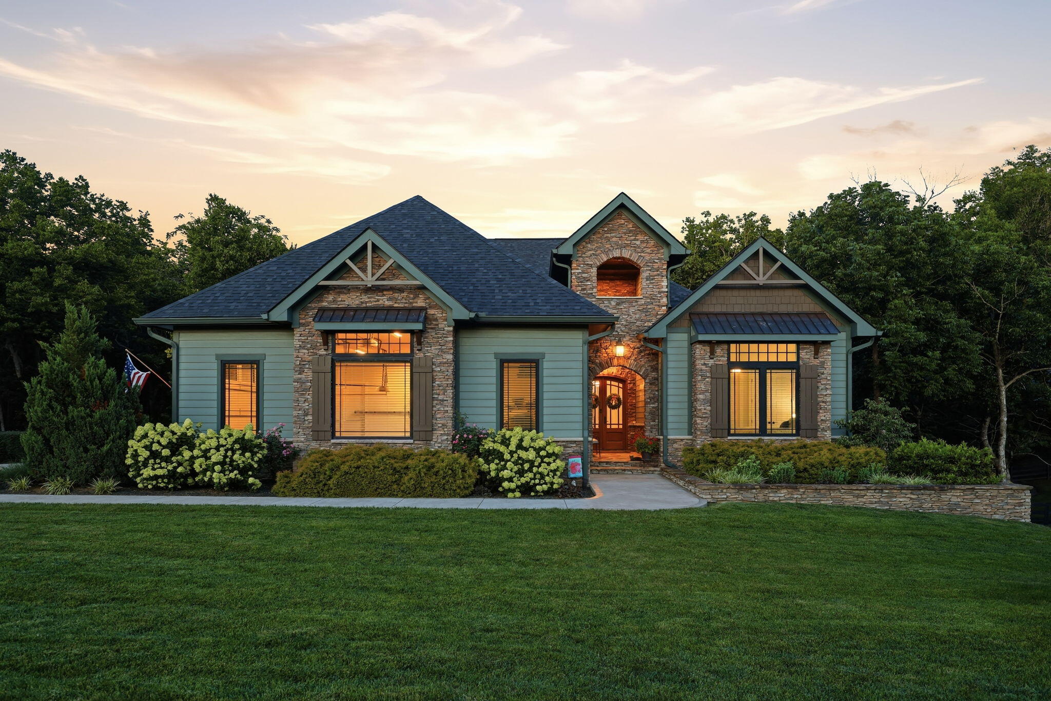 202 Deerfield Circle Property Photo 4