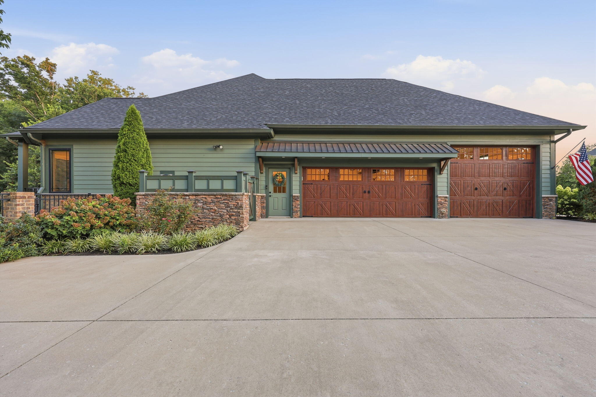 202 Deerfield Circle Property Photo 6