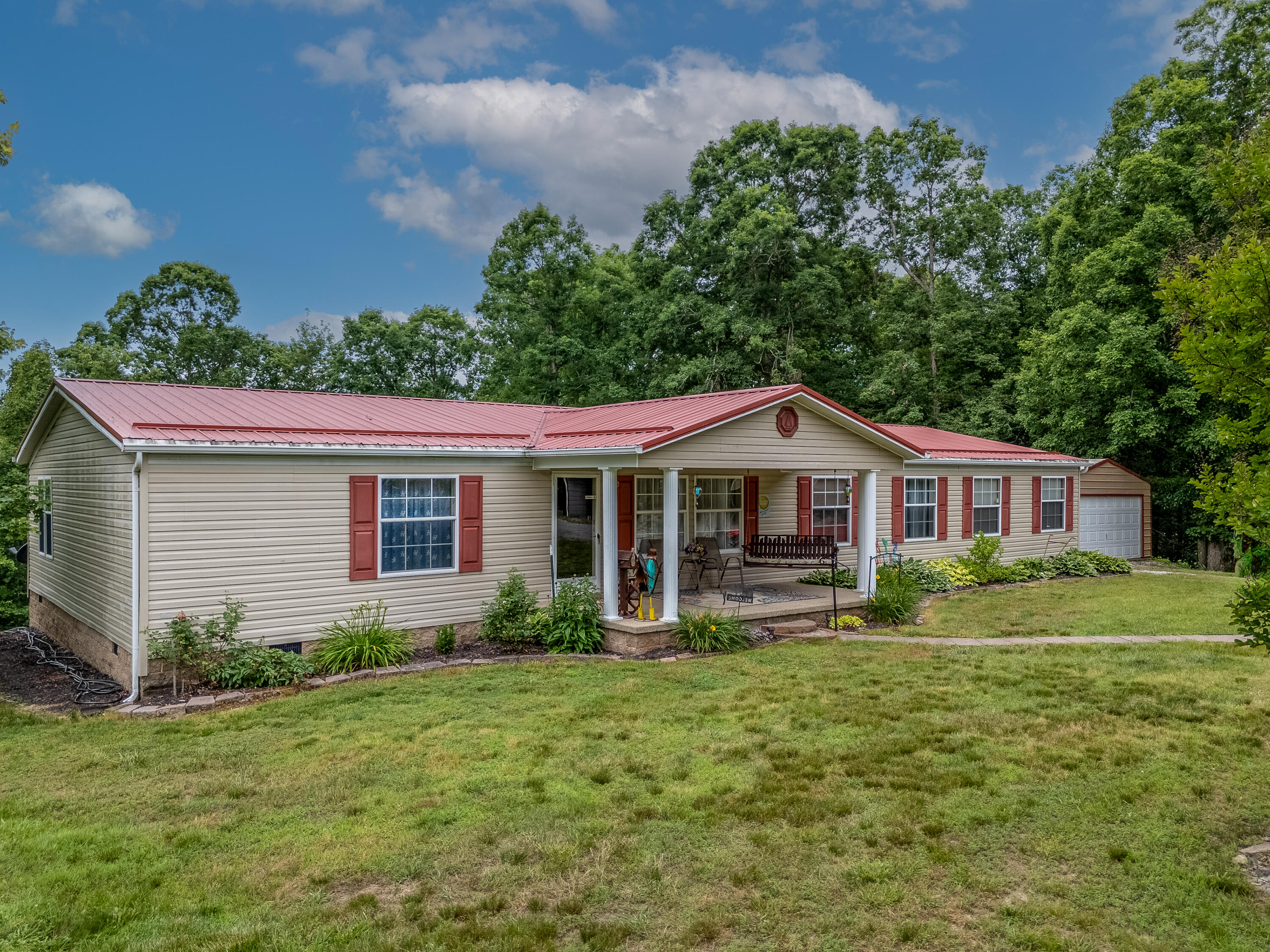 81 Hemlock Lane Property Photo 1