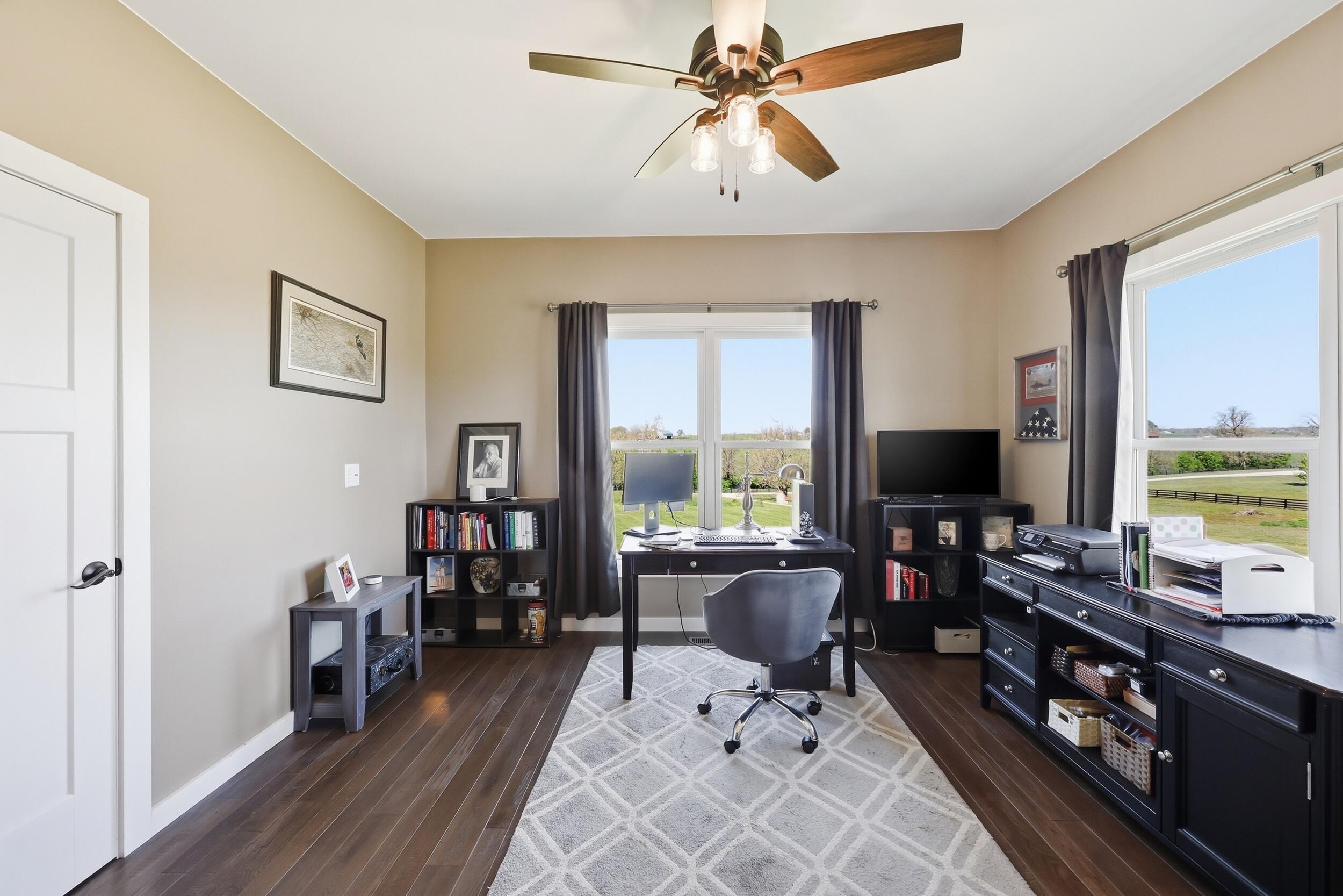 100 Collins Risk Road Property Photo 18
