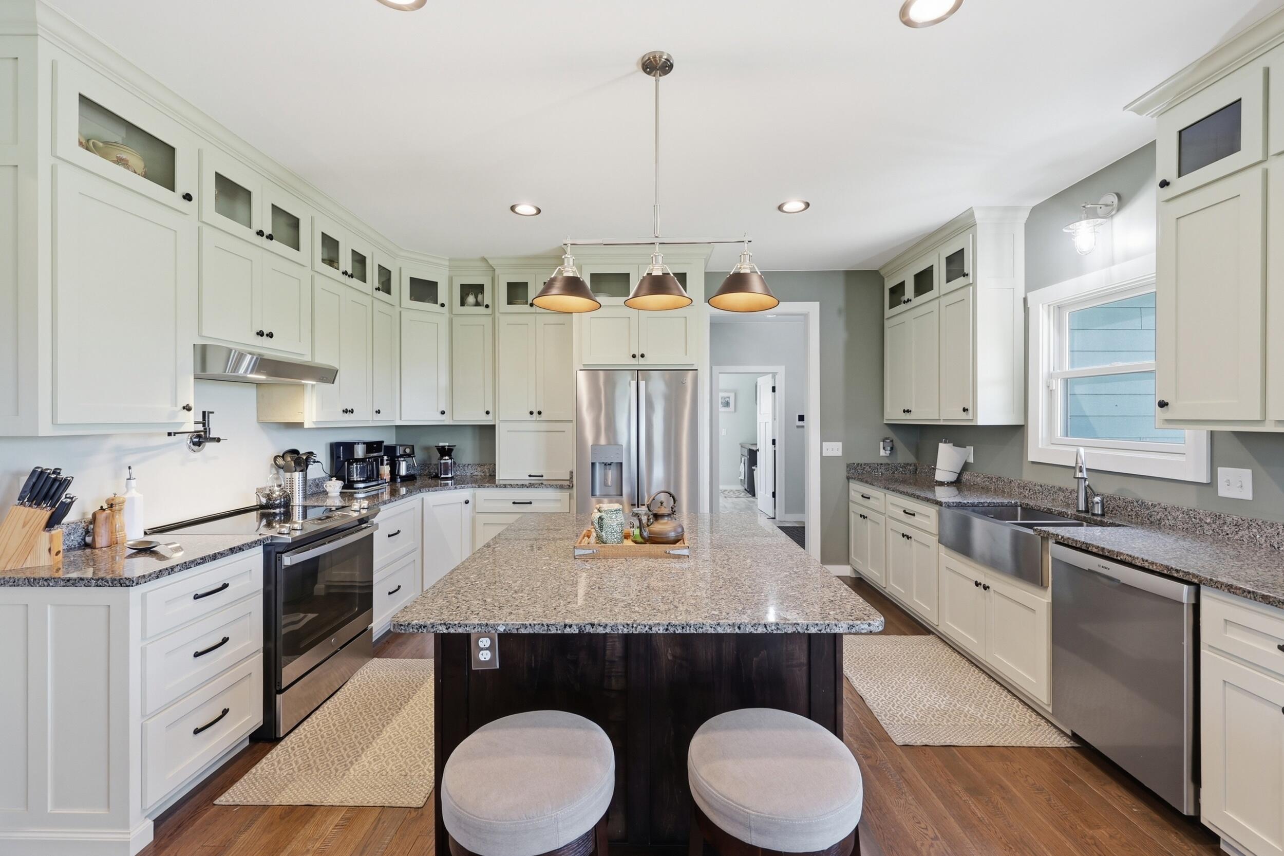 100 Collins Risk Road Property Photo 32