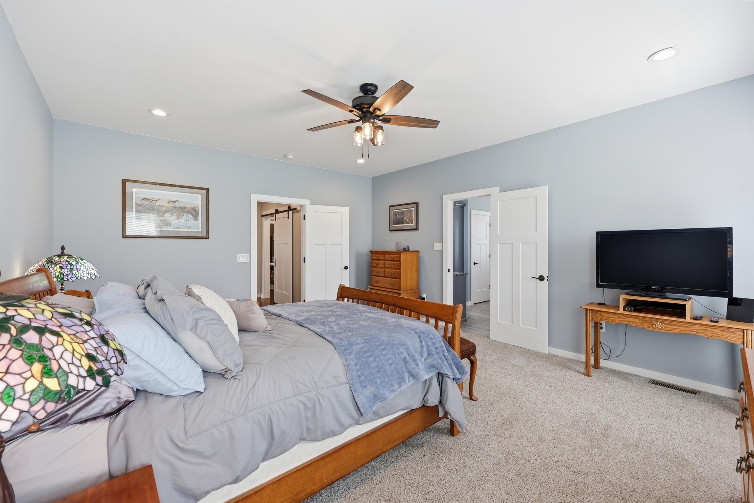 100 Collins Risk Road Property Photo 40