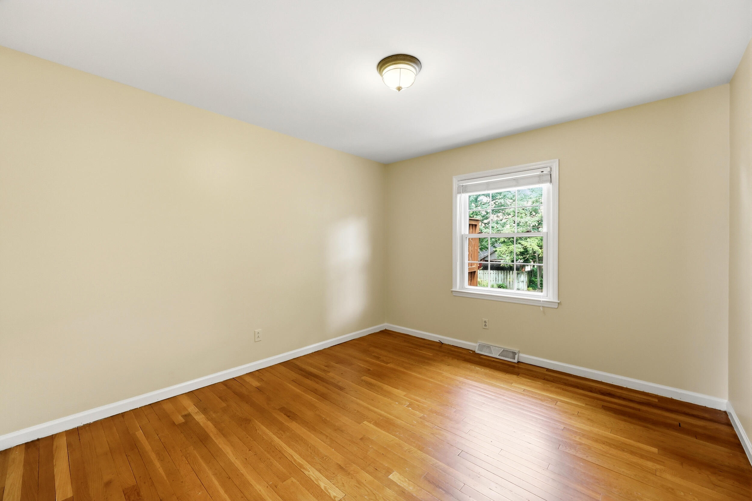 3433 Lansdowne Drive Property Photo 21