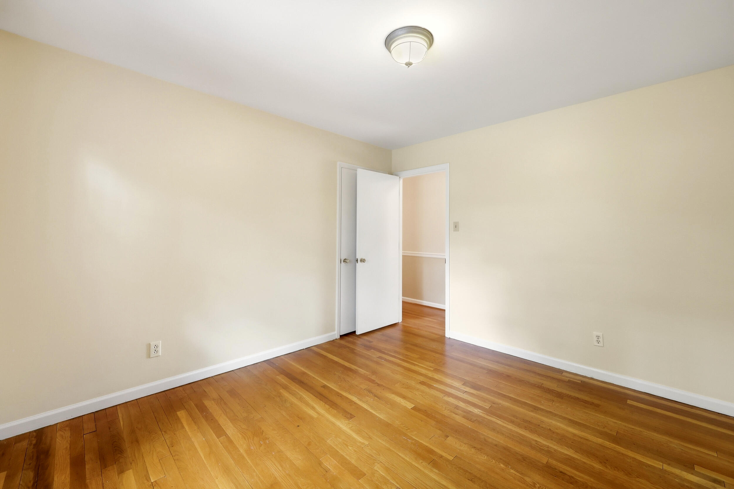 3433 Lansdowne Drive Property Photo 22