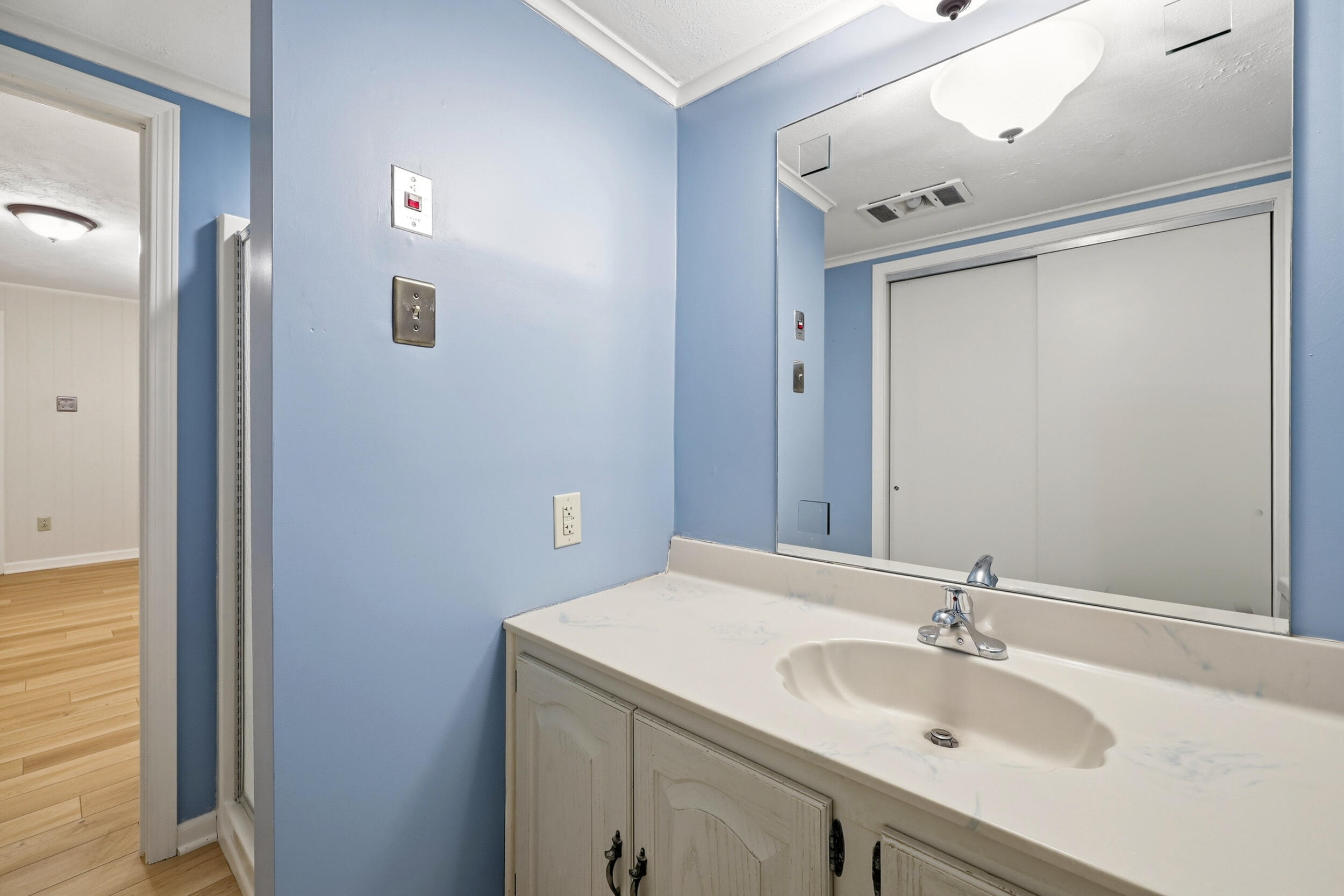 3433 Lansdowne Drive Property Photo 42
