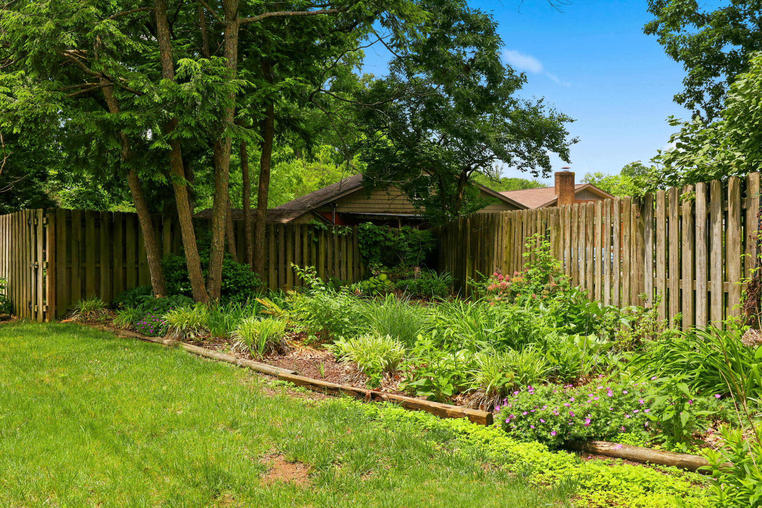 3433 Lansdowne Drive Property Photo 54