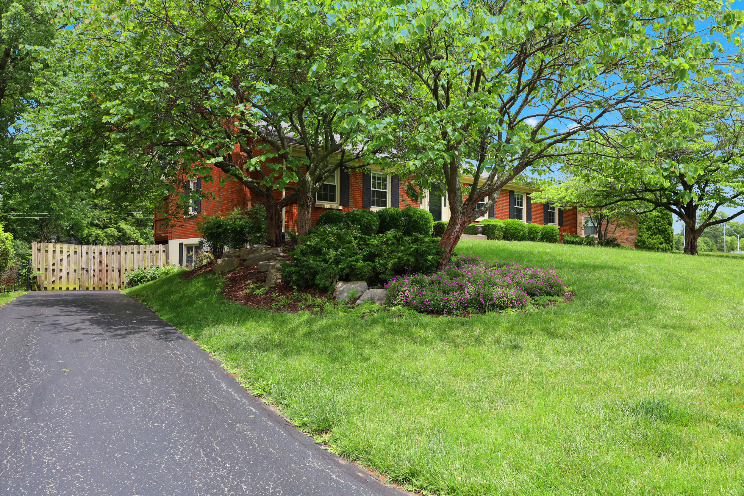3433 Lansdowne Drive Property Photo 55